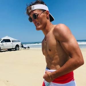 Meet your Posher, Jack